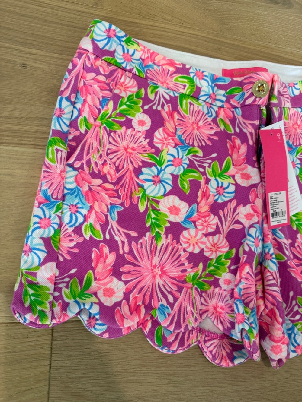 NWT Lilly Pulitzer Vibrant Pink & Purple Floral Buttercup Women’s Shorts size 8 - Picture 5 of 8